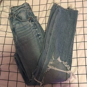 Highest Rise Baggy Straight jeans from American Eagle!